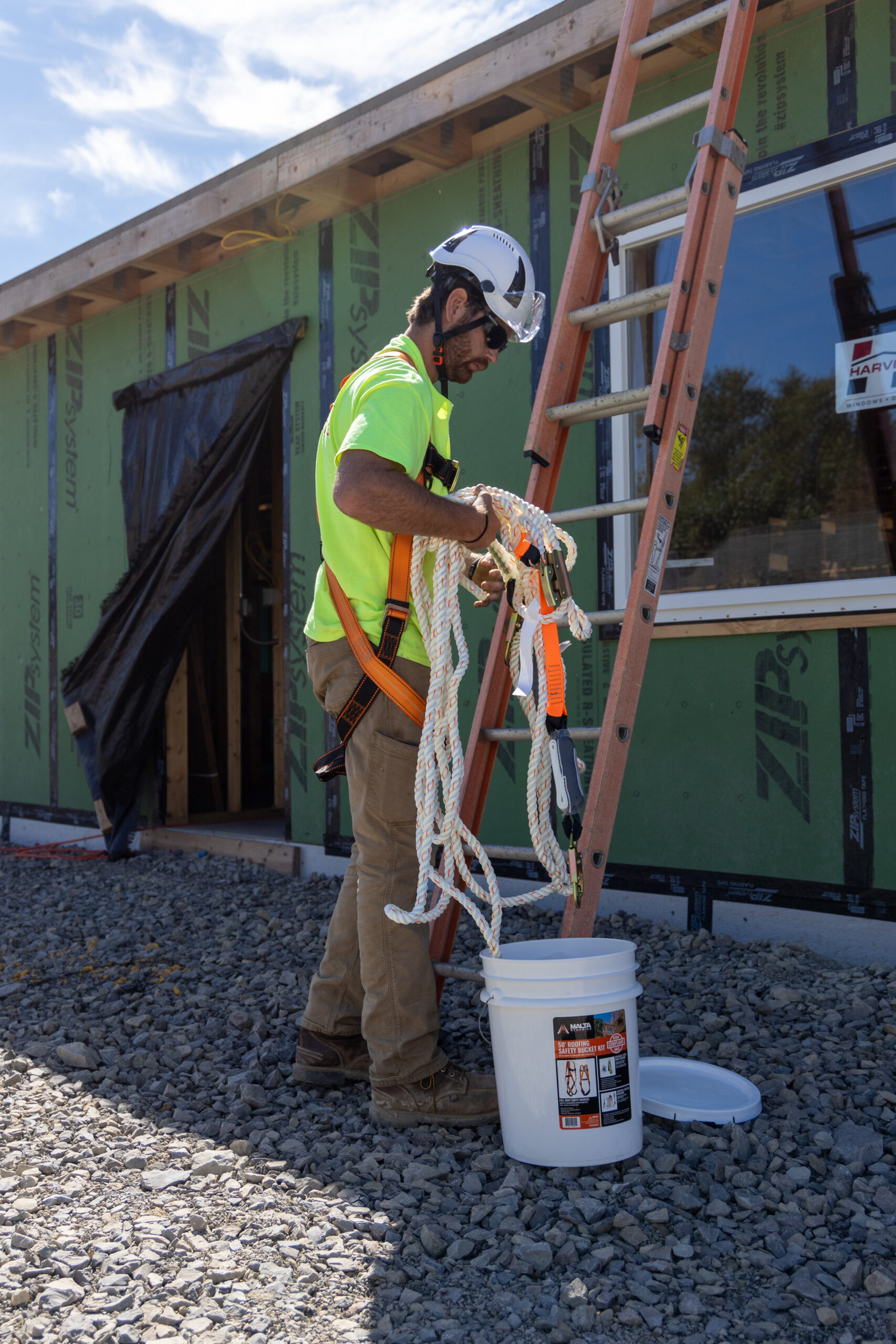 50' Roofer's Safety Bucket Kit <span class = "title-excerpt">One Size Fits Most</span> - Image 17